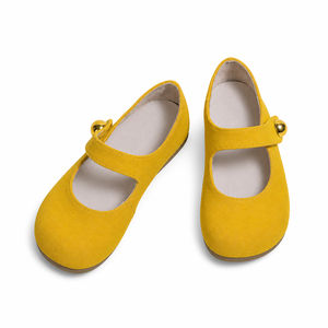 Scarpe Mary Jane <span class=keywords><strong>per</strong></span> Bambine in Finta Pelle Scamosciata Rosa con Bottone Dorato, <span class=keywords><strong>Ballerine</strong></span> Comode Imbottite <span class=keywords><strong>per</strong></span> Bambini - Product Image 4