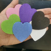 Nouvelles lingettes de dissolvant de vernis à ongles de marque privée en forme de cœur noir Logo personnalisé coloré sans peluches