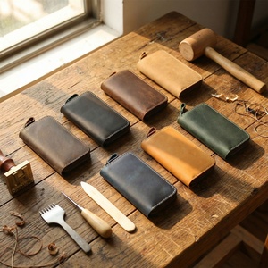 กระเป๋าหนังแท้สไตล์เรโทร หนังวัวแท้ ความจุขนาดใหญ่ กระเป๋าอเนกประสงค์ ใส่กุญแจสำหรับผู้ชาย รุ่น 911 - Product Image 1