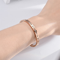 Bracelet en acier au titane pour femme sans décoloration Bracelet en acier inoxydable numérique à la mode romaine