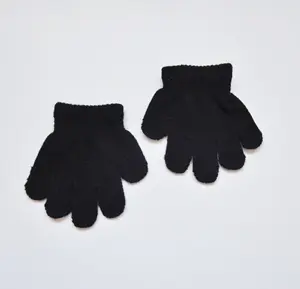 冬の手袋厚くされたハーフフィンガーコーラルウールニット子供のための冬の手袋漫画の子供の手袋