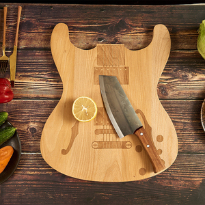 <span class=keywords><strong>Planche</strong></span> à découper créative en <span class=keywords><strong>forme</strong></span> de <span class=keywords><strong>guitare</strong></span> en bois massif pour la cuisine à usage domestique avec un emballage attrayant - Product Image 2