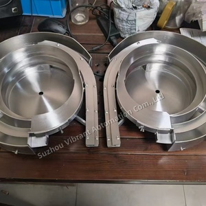 Alimentatore Vibrante Automatico a Ciotola in Acciaio Inossidabile con Controllo PLC e Funzione di Orientamento, Vendita all'Ingrosso dalla Fabbrica - Product Image 3