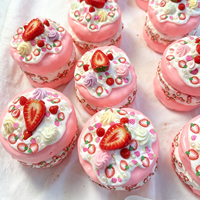 Jouet anti-stress en argile fait main en forme de gâteau aux fraises, boule croustillante et moelleuse, jouet sensoriel pour enfants et adultes, relaxation quotidienne