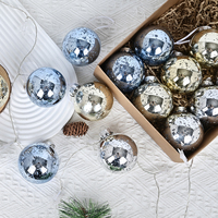 Boules de Noël suspendues Boling, forme circulaire, en plastique, modernes, électro-plaquées, pleine couleur, fabriquées à la machine, directement de l'usine
