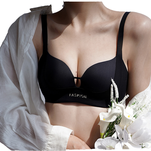 I piccoli seni delle donne raccolgono e ricevono il latte materno senza reggiseno regolabile ad anello in acciaio - Product Image 1
