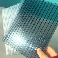 Panneau de toiture transparent anti-buée en polycarbonate alvéolaire de 8 mm pour protection solaire