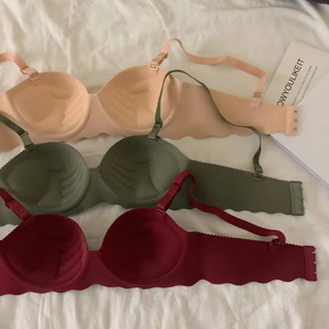 Soutiens-gorge sans armatures pour petites poitrines, vente en gros par le fabricant, soutiens-gorge pour adolescentes, simples et confortables, qui rehaussent et façonnent - Product Image 2