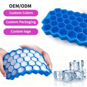 Bac à glaçons pliable en silicone peu encombrant avec couvercle pour voyage et <span class=keywords><strong>petit</strong></span> congélateur - Product Image 2