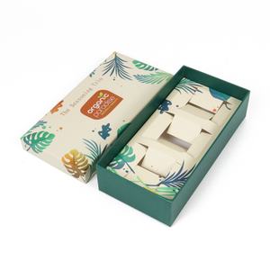 Boîtes cadeaux cosmétiques personnalisables en matériaux recyclés avec doublure en éponge et étiquettes personnalisées - Product Image 1