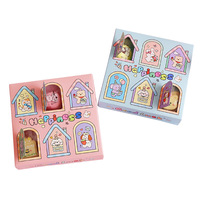 Boîte cadeau surprise en papier rose et bleue à thème dessin animé pour enfants