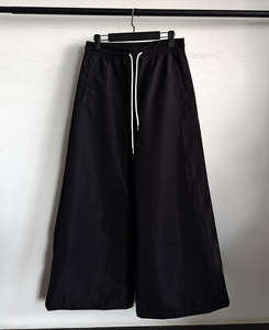 <span class=keywords><strong>Pantaloni</strong></span> Cargo da Uomo <span class=keywords><strong>Neri</strong></span> Oversize a Gamba Larga, Stile Parachute, Casual High Street, OEM ODM, Produttore di Abbigliamento Baggy - Product Image 3
