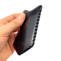Planche de massage Gua Sha en pierre de Bian noire naturelle avec logo personnalisé pour le visage et le corps, outil de beauté amincissant et de raclage