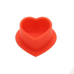 100 Vasos de Silicona en Forma de Corazón Antideslizantes para Tinta, Vasos para Pigmentos para Uso en Estudios de Tatuajes PMU, Suministros Profesionales para Estudios PMU - Product Image 3