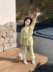 เสื้อสเวตเชิ้ตเด็กผู้หญิงลายสปริงดีไซน์ 105 พร้อมกางเกงขายาว ชุดเสื้อผ้าเด็กเล็กสีเหลืองล้วน 2 ชิ้น ขายส่ง - Product Image 2