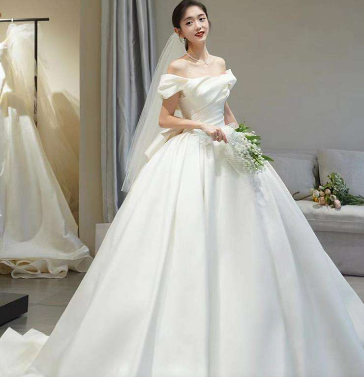 high wedding dress 2025