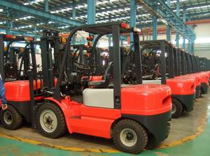 מלגזה דיזל נגד משקל 2-4 טון CPCD20/CPCD25/CPCD30/CPCD40 - היגוי הידראולי מלא ובקרה חכמה - Product Image 3