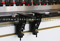 Presse plieuse hydraulique CNC pour tôles de 160 TON / 170 TON 3200MM 4+1 axes avec système de commande Delem DA53T