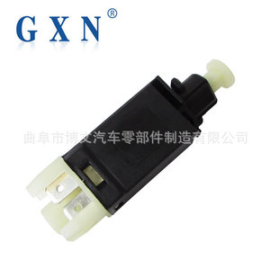 สวิตช์ไฟเบรคสำหรับโฟล์คสวาเก้น ซานตาน่า 12V โลหะพลาสติกใหม่หมายเลขชิ้นส่วน 5001 - Product Image 3
