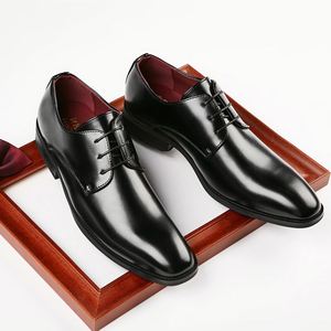 Zapatos de Hombre con Punta Cuadrada, de Cuero, Casuales, de Negocios, Cómodos, Transpirables, Diseño Moderno y Clásico para Uso Diario - Product Image 1