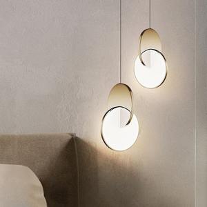 Luminaire suspendu LED minimaliste nordique moderne avec cadre en fer doré et fixation au plafond par câble, décoration intérieure pour salon - Product Image 3