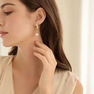 Boucles d'oreilles longues à pampilles en cristal style coréen pour femme, avec perles et cristaux en forme de goutte d'eau - Product Image 4