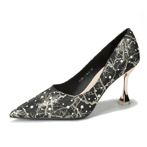 Escarpins à bout pointu 8599B à talon moyen, en tissu pailleté et strass, style coréen, à enfiler, tendance mode, chaussures pour femmes - Product Image 5