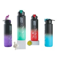 Bouteille d'eau sport portable en plastique à dégradé de couleurs créatives pour l'été avec sangle, à boire directement, idéale pour les voyages