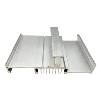 Profilés d'extrusion en aluminium certifiés ISO OEM ODM 6061 6063 T5 T6 6082, profilés en aluminium de qualité supérieure