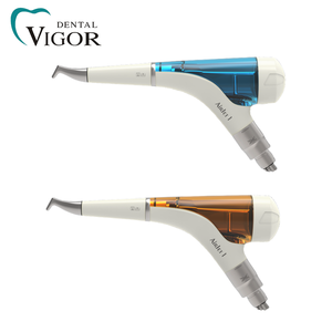 Ponceuse dentaire à air comprimé tout-en-un avec pièce à main pour le nettoyage des dents supragingivaux et sous-gingivaux - Product Image 1