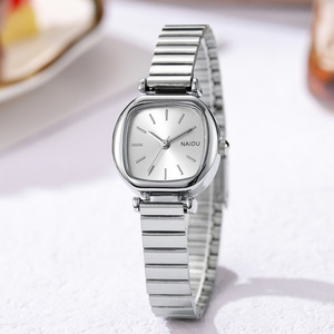 NAIDU 3089 Orologi Quadrati da Donna in Vendita, Orologio Semplice in Argento e Oro per Ragazze e Donne - Product Image 5