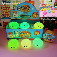 Vente en gros de jouets sensoriels doux arc-en-ciel, phosphorescents, grands et géants, scintillants, en forme de boulette mystère, anti-stress, en boîte surprise