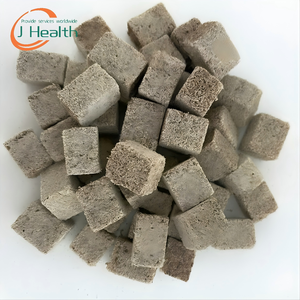 Alimento Liofilizado para Peces Ornamentales, Tipo Flotante, Sin OMG, con Trozos de Gusano Rojo, Ecológico, Alto en Proteínas, Vitaminas y Minerales, 100% Natural - Product Image 1