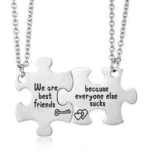 Tendencias 2025, Collares Modernos y Únicos para Parejas, Resistentes al Agua y al Deslustre, de Acero Inoxidable 316L, con Letras Personalizadas, Creativos, para Mujeres - Product Image 2