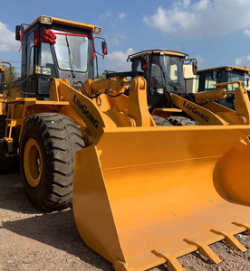 Venta de Fábrica de Máquinas de Movimiento de Tierras, Cargadoras de Ruedas LONGHKING LG833N y LG855 de Marca China Usadas - Product Image 2