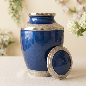 Urna Funeraria Azul de Lujo Premium con Detalles Plateados y Diseño de Pétalos, Contenedor de Aluminio para Cenizas de Adultos - Product Image 1