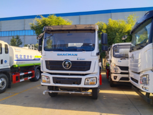 Camion pulvérisateur d'eau pour le lavage des rues municipales L3000 18 CBM, suppression de la poussière, arroseur - Product Image 2