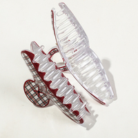 Barrettes à cheveux imprimées en forme de cœur rouge pour la Saint-Valentin, accessoires pour cheveux carrés creux à carreaux, nœud en plastique, pince à cheveux rectangulaire en forme de requin