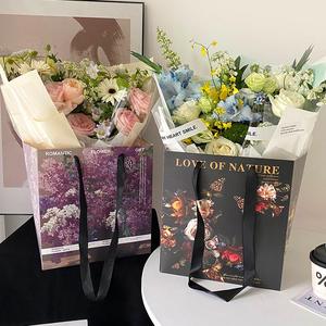 Edle Blumenstrauß-Geschenk-Papiertragetasche mit langem Henkel für Valentinstag und Muttertag - Product Image 5