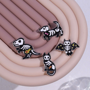 Épingles en métal émaillé personnalisées Stock 3D Broche en os d'animal-Chaton de dinosaure-Noir Fie Blood Knife <span class=keywords><strong>Fée</strong></span> <span class=keywords><strong>Logo</strong></span> Casting Lapy Badges - Product Image 3