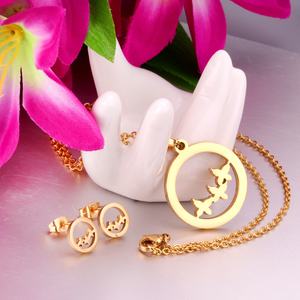 Conjunto de Joyería de Moda con Collar de Pájaro, Collar de Grulla de Papel, Anillo y Pendientes de Pequeña Golondrina - Product Image 5