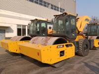 Compacteur de sol SR22-C5 de 22 tonnes, système hydraulique, tambour vibrant breveté trois-en-un, machine de construction routière