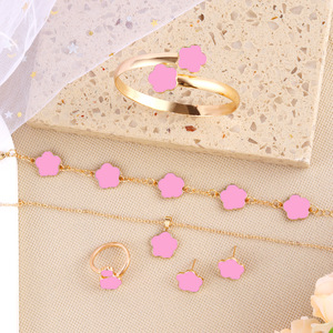 IStapromo <b>Gifts</b> New Luxury Gold Plated <b>Women's</b> Lucky Flower Design <b>Set</b> Trendy <b>Women</b> Jewelry Elegant Charm Alloy Shell JewelrySet - Product Image 3