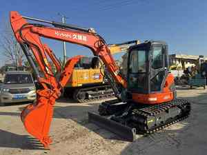 รถขุด Kubota U55-5 มือสองจากญี่ปุ่น พร้อมหัวหนีบไฮดรอลิก ประสิทธิภาพสูง ประหยัดน้ำมัน เหมาะสำหรับงานก่อสร้าง - Product Image 3