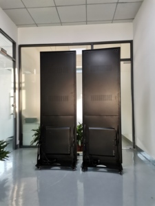 Trong nhà p2.5 xách tay <span class=keywords><strong>Floorstanding</strong></span> Máy nghe nhạc quảng cáo LED hiển thị áp phích đầy đủ màu sắc liền mạch nối LED màn hình gương - Product Image 3