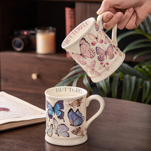 Tasses à café en céramique de luxe, motif floral et papillon, style romance française, 380 ml (12 oz), pour boissons froides, ensemble cadeau pour couple, tasses peintes à la main - Product Image 5