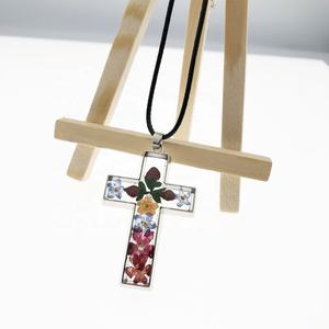 Mezcla de joyería floral prensado Real Rosebud botánico Forget <span class=keywords><strong>Me</strong></span> Not colgante de cruz de plata collar de acero inoxidable para mujer - Product Image 2