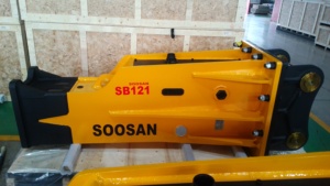SOOSAN คุณภาพพรีเมียม SB 121 BOX ชุดหัวเจาะไฮดรอลิกพร้อมมอเตอร์สำหรับรถขุด 28-35 ตัน ขนาดดอกสกัด 155 มม. แบบหลายดอกสกัด - Product Image 2