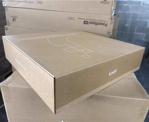 Commutateur PoE UBNT <span class=keywords><strong>USW</strong></span> -Pro -<span class=keywords><strong>48</strong></span> -PoE <span class=keywords><strong>48</strong></span> ports couche 3 600W 4x10G SFP+ avec écran tactile LCM 1,3 pouces UniFi géré - Product Image 6