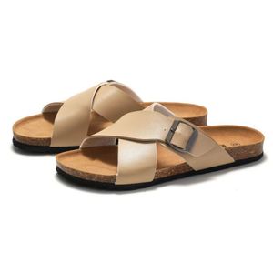 Nouvelles pantoufles d'extérieur en EVA avec doublure en cuir, respirantes, semelle antidérapante, confortables, semelle souple - Product Image 1